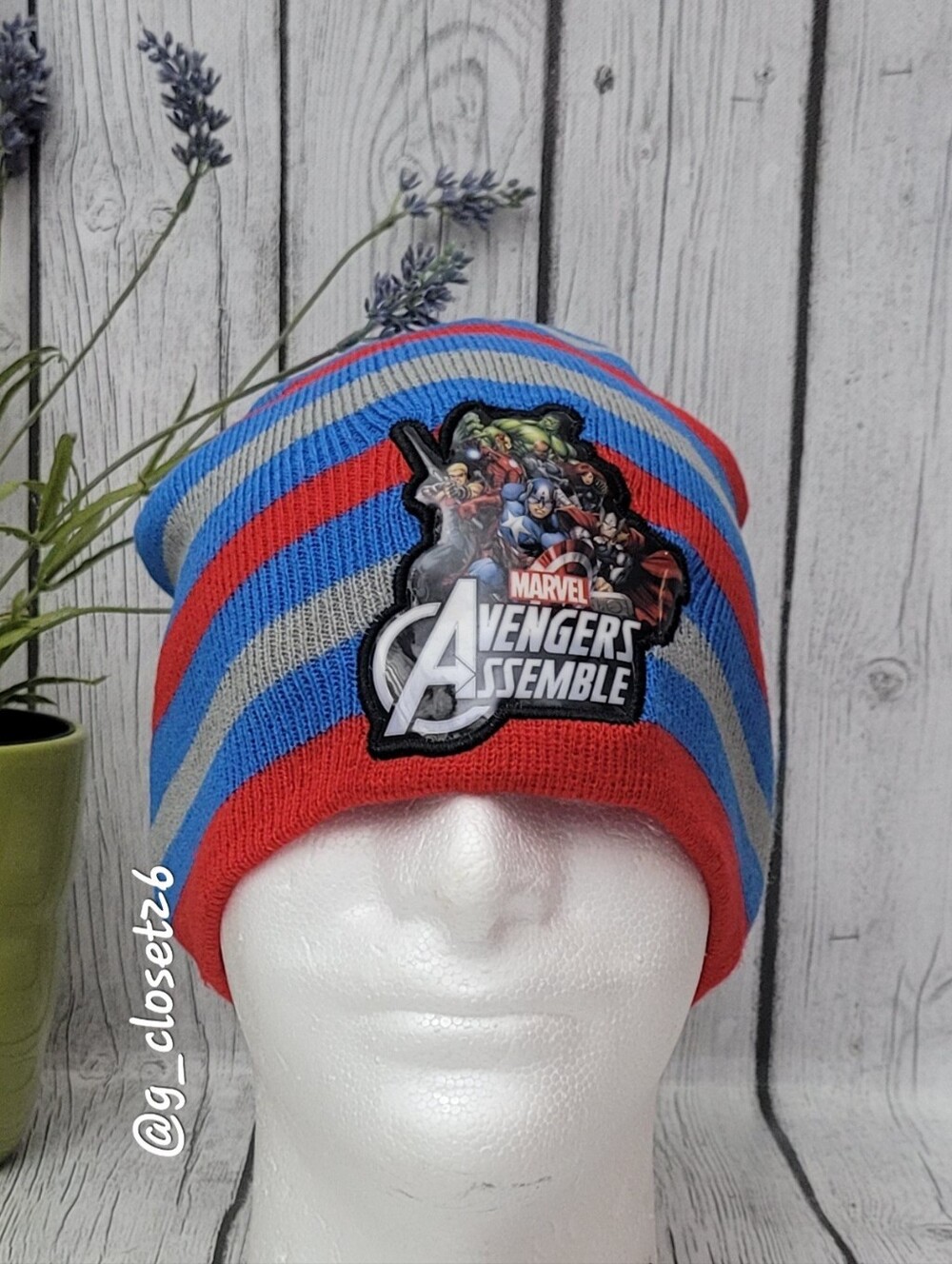 Marvel Avengers Assemble Red & Blue Striped Beanie